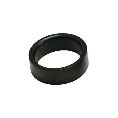 SMC chamfered outer spacer