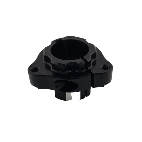 Machined Revolver profile of the lightweight 119 g single pinch bolt rear hub