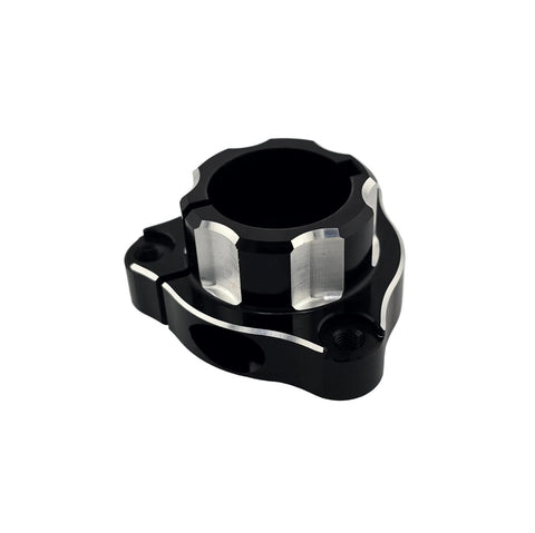 Wheel face of the Revolver single pinch bolt rear hub with 1/4-28 stud holes