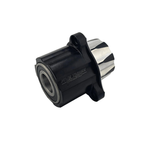 Wheel face of the kart right front sealed bearing hub with 1/4-28 studs