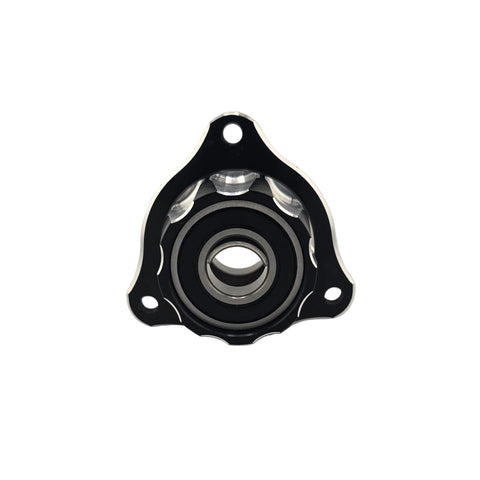 Back of the 1/4-28 stepped hub with recessed pockets for flush head wheel studs